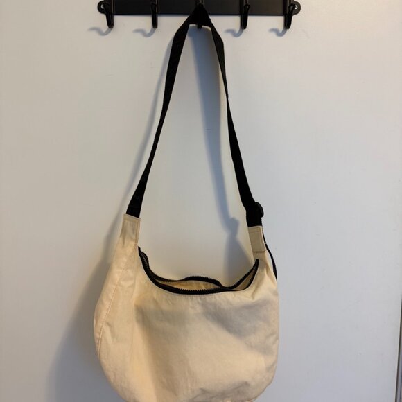 BAGGU White Shoulder/Crossbody Bag - Picture 2 of 3